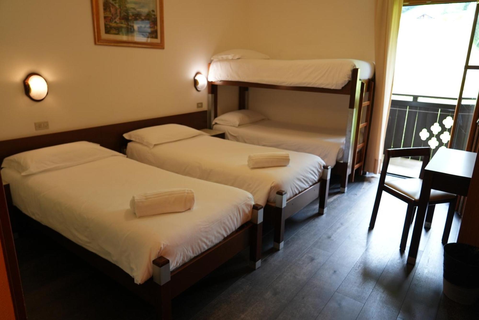 Hotel Davost Forni di Sopra Exteriör bild