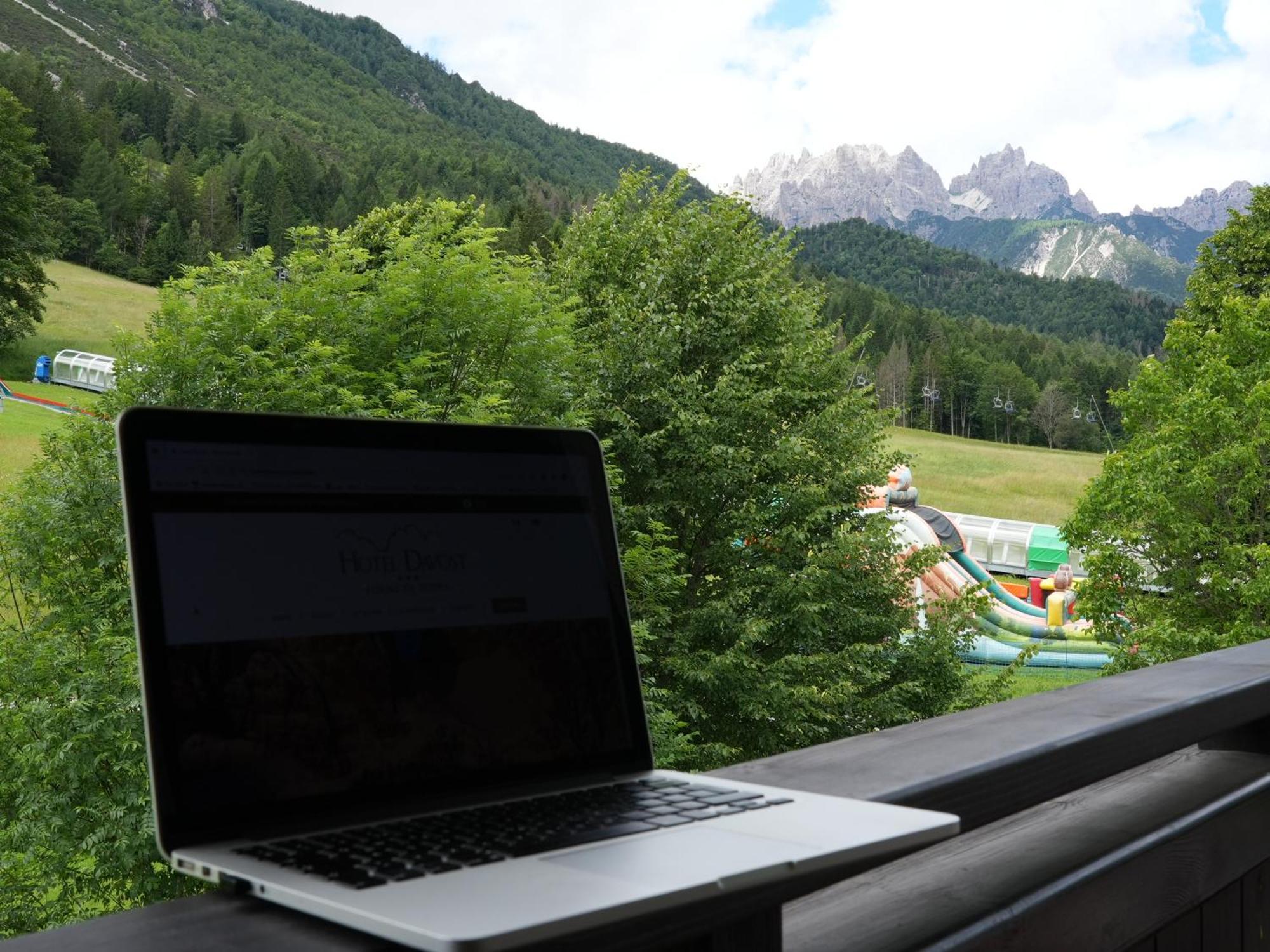 Hotel Davost Forni di Sopra Exteriör bild