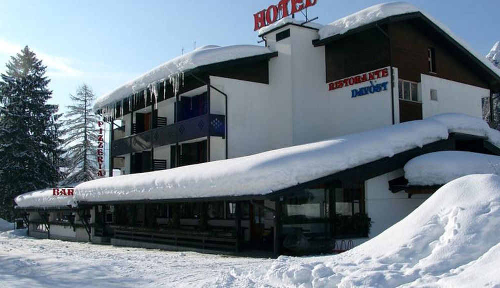 Hotel Davost Forni di Sopra Exteriör bild